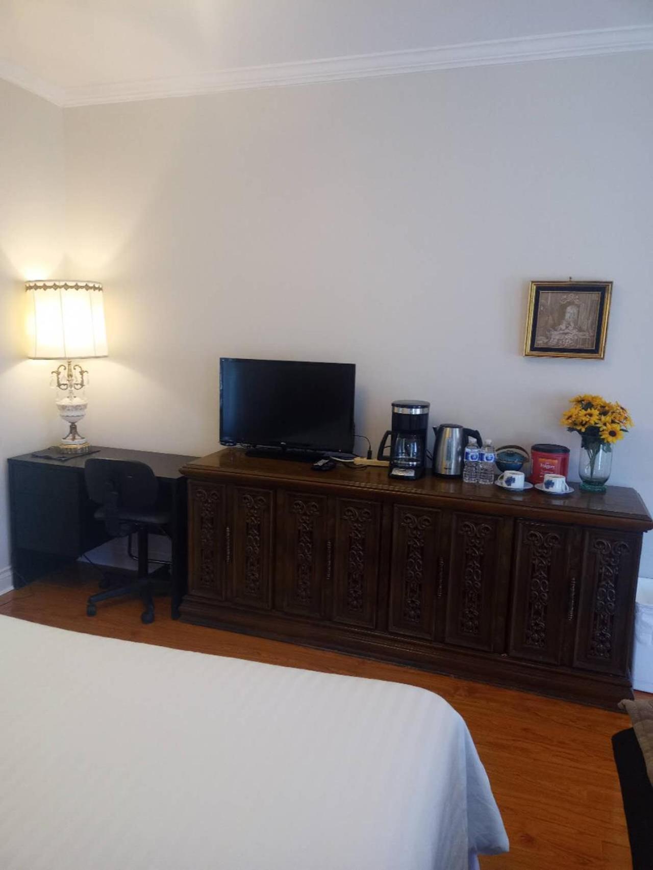 Lakeview Private Suite-Twin Or King Tottenham Екстериор снимка